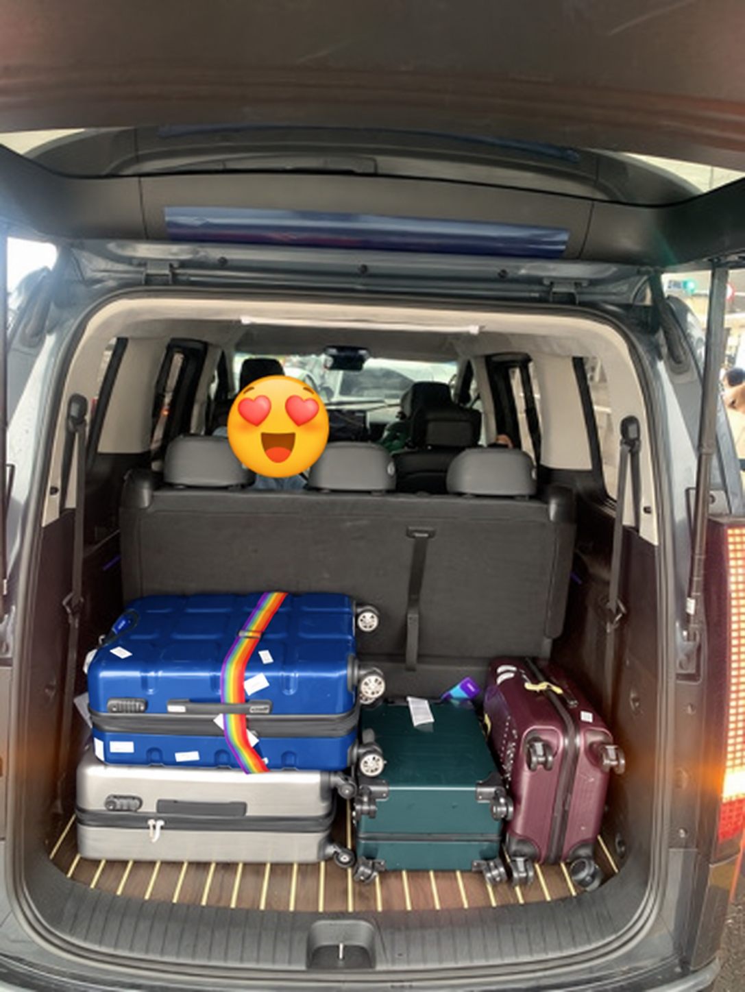 광주에서 인천공항콜밴 여행 캐리어 적재 예시